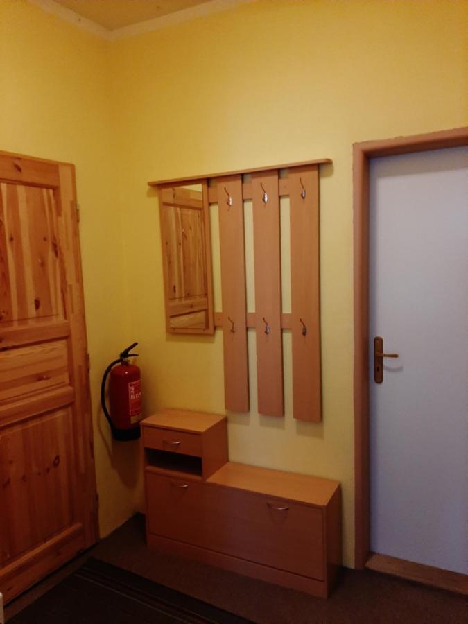 Jindrichovice Apartmany-Zamecka Restaurace מראה חיצוני תמונה